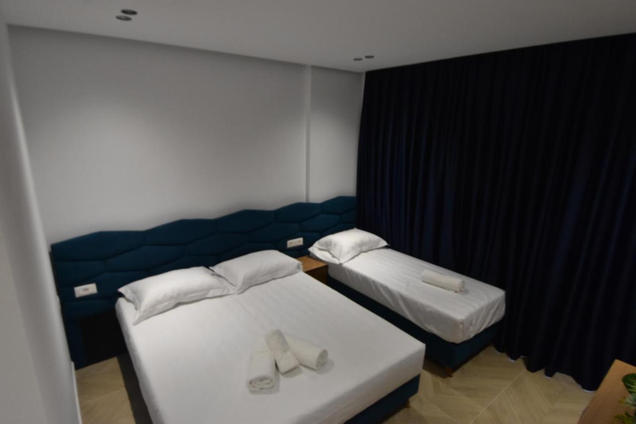 Agimi Hotel Ксамил Екстериор снимка