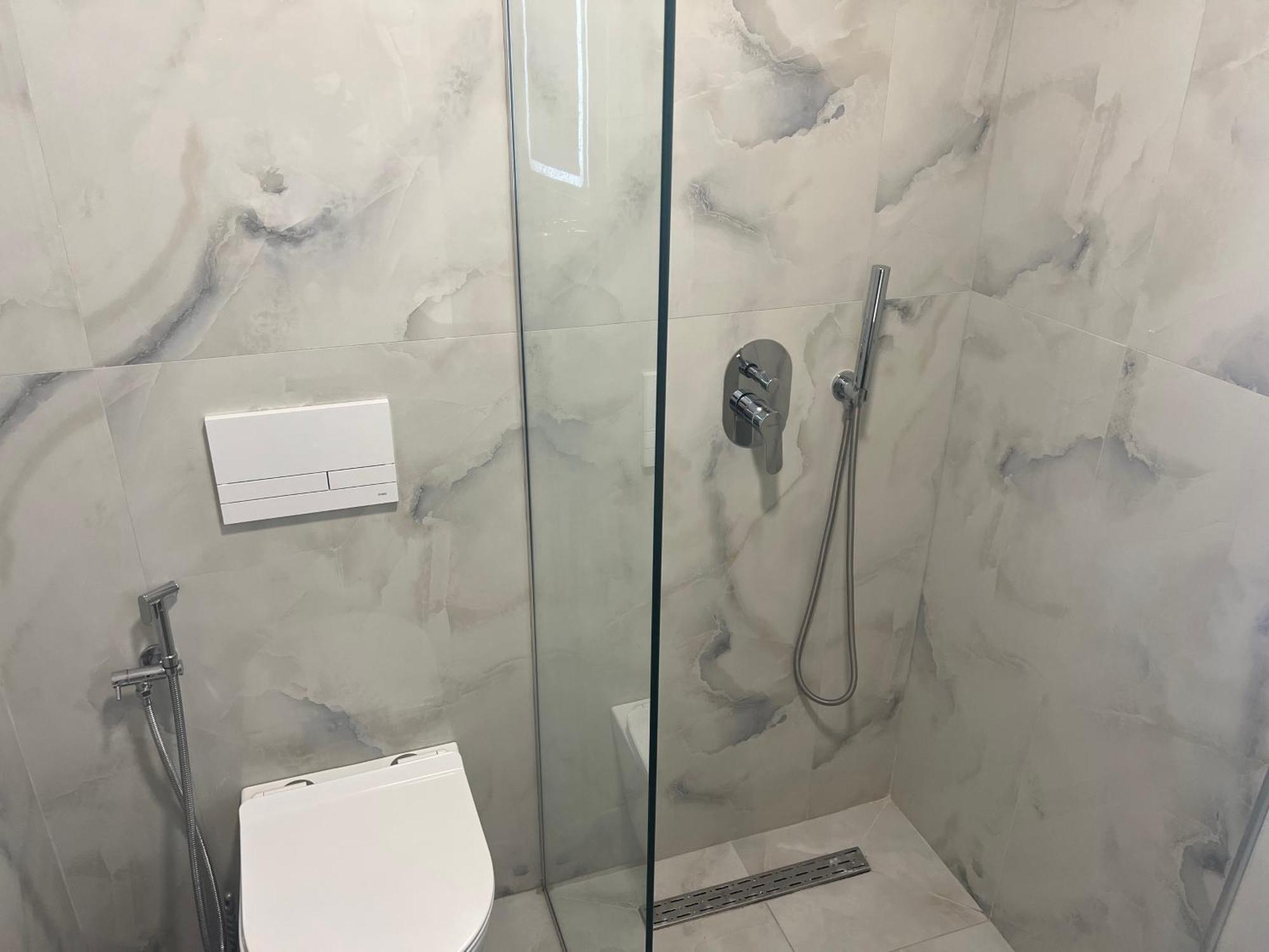 Agimi Hotel Ксамил Екстериор снимка