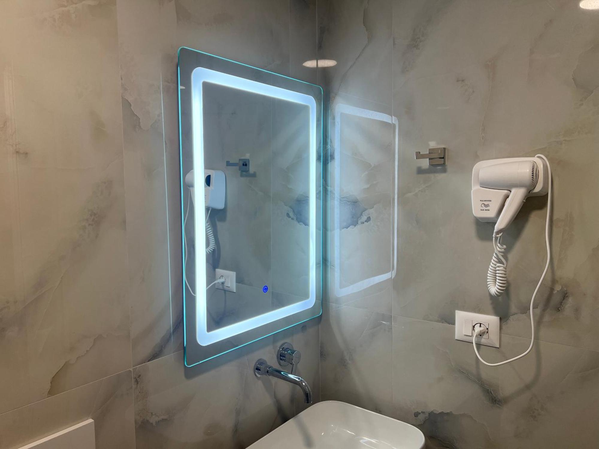 Agimi Hotel Ксамил Екстериор снимка