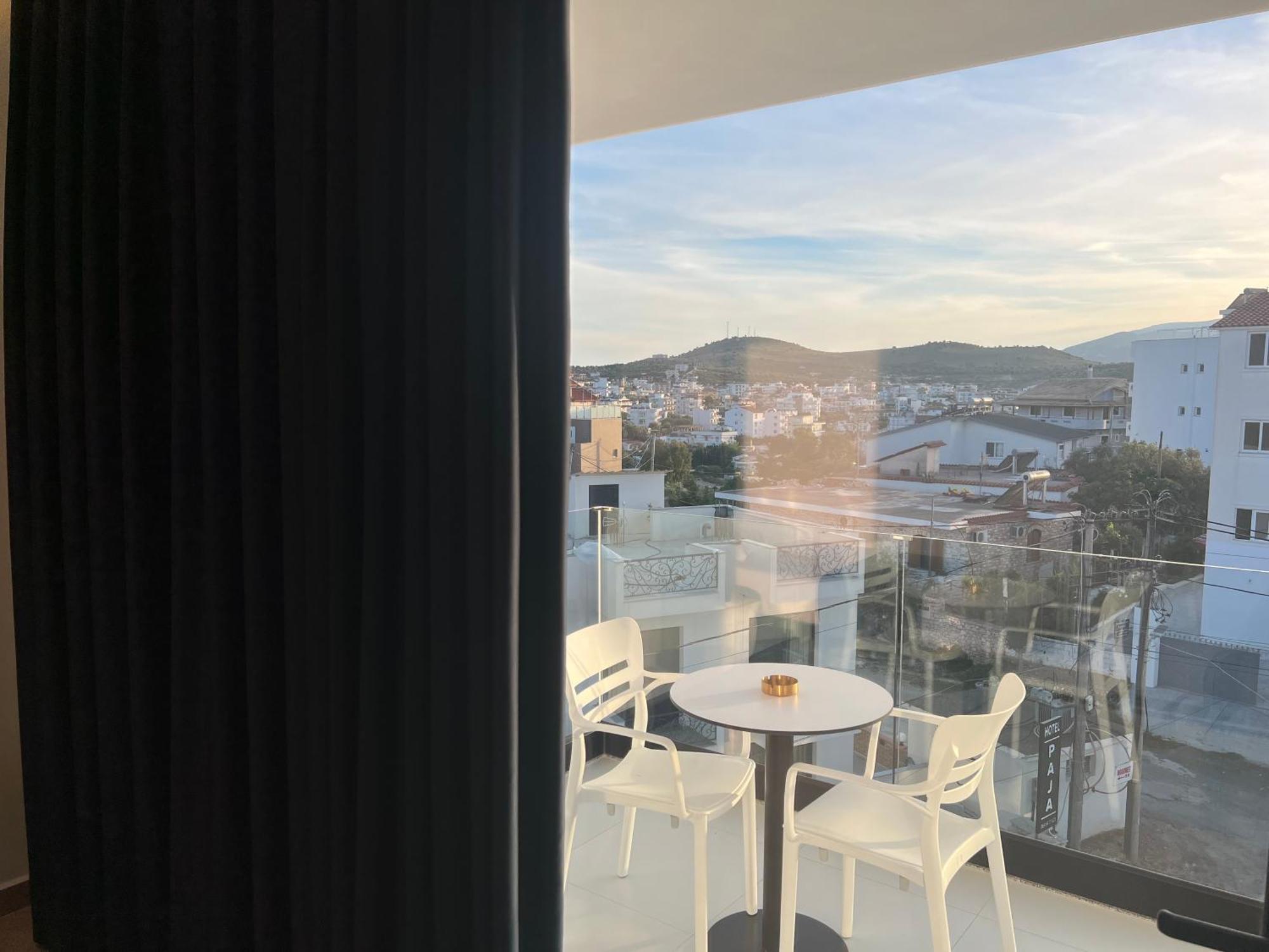 Agimi Hotel Ксамил Екстериор снимка