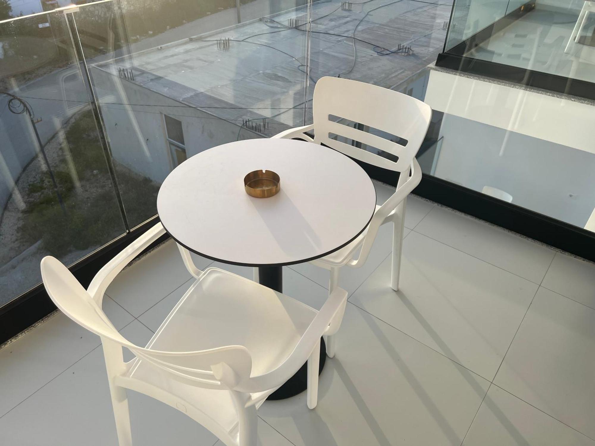 Agimi Hotel Ксамил Екстериор снимка
